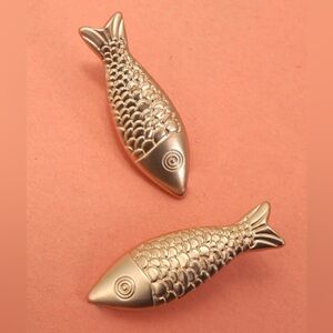 Gold Fish Stud Earrings (5107)